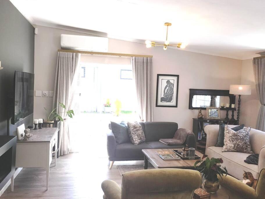 Holiday home Cherry Cape Town